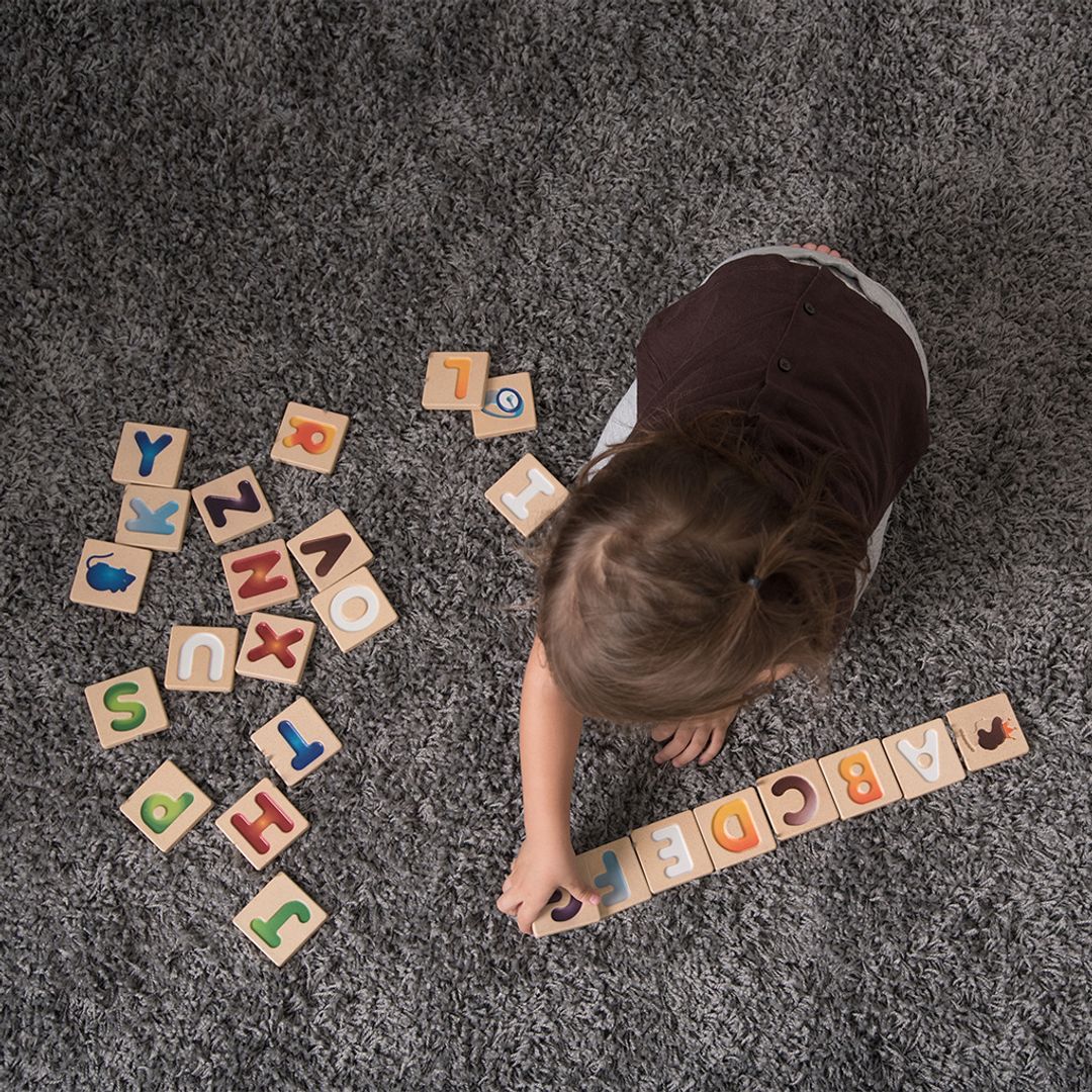 Alphabet A-Z Gradient Tiles - Image 3