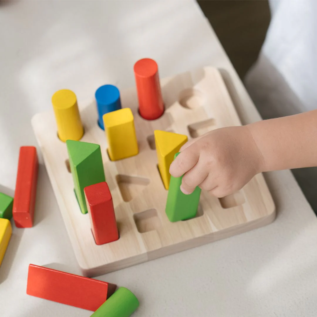 Geometric Peg Board - Image 4